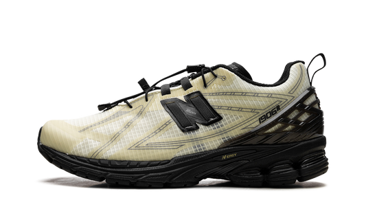 1906R "Pistachio Butter Black" M1906RNP