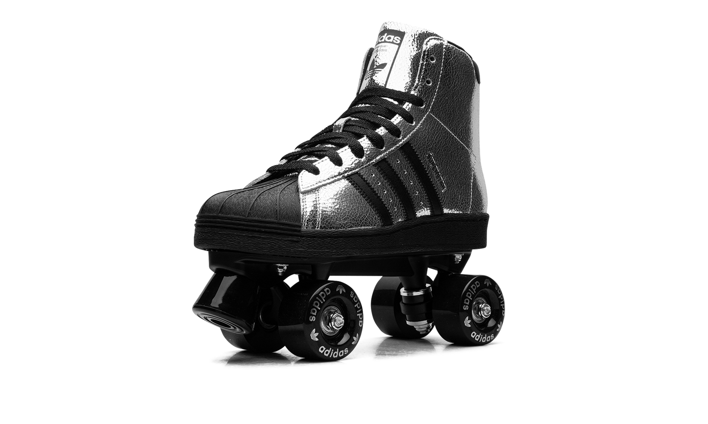 Superstar 82 Skate WMNS "Silver Metallic" JH5522