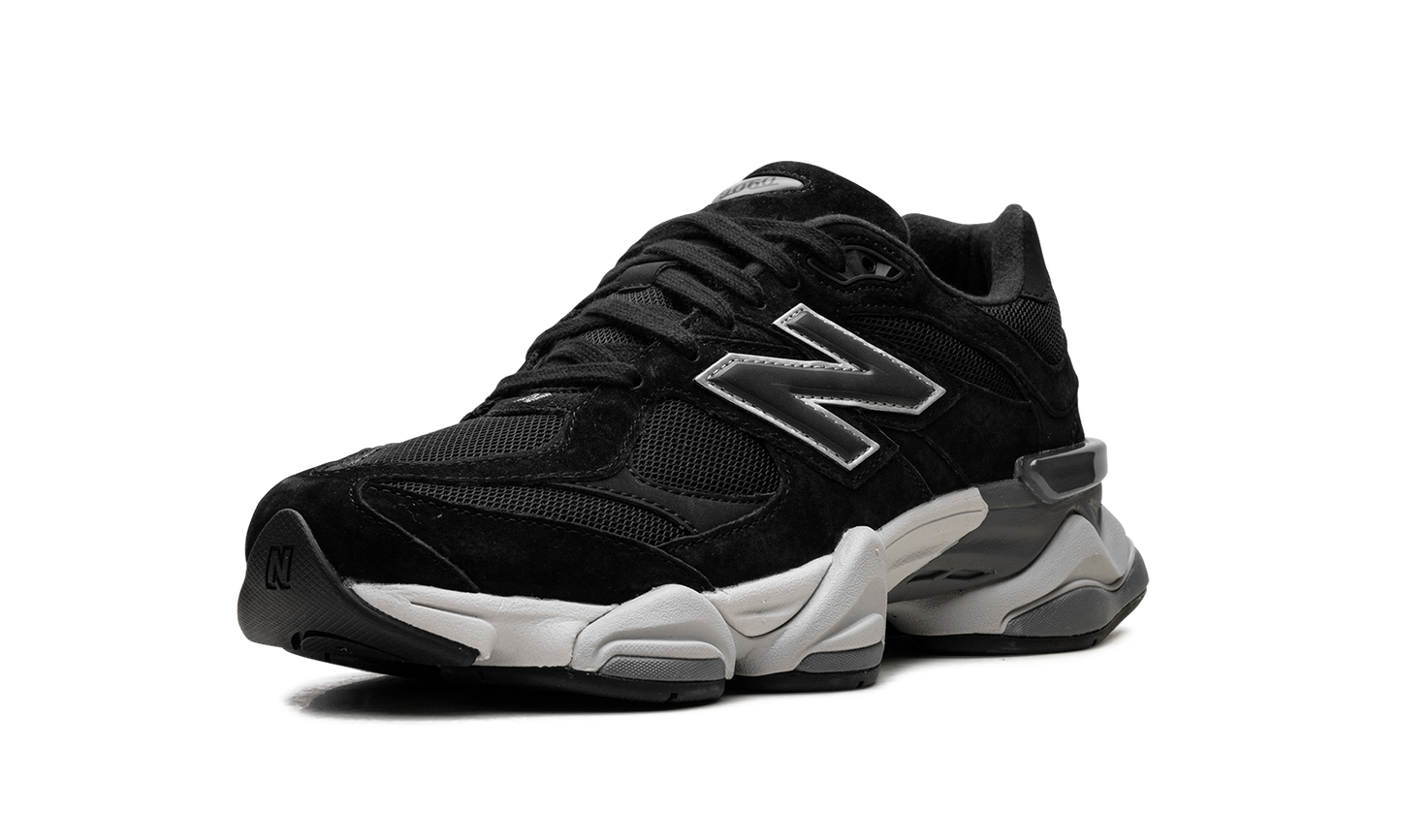 9060 "Black Phantom" U9060JBK