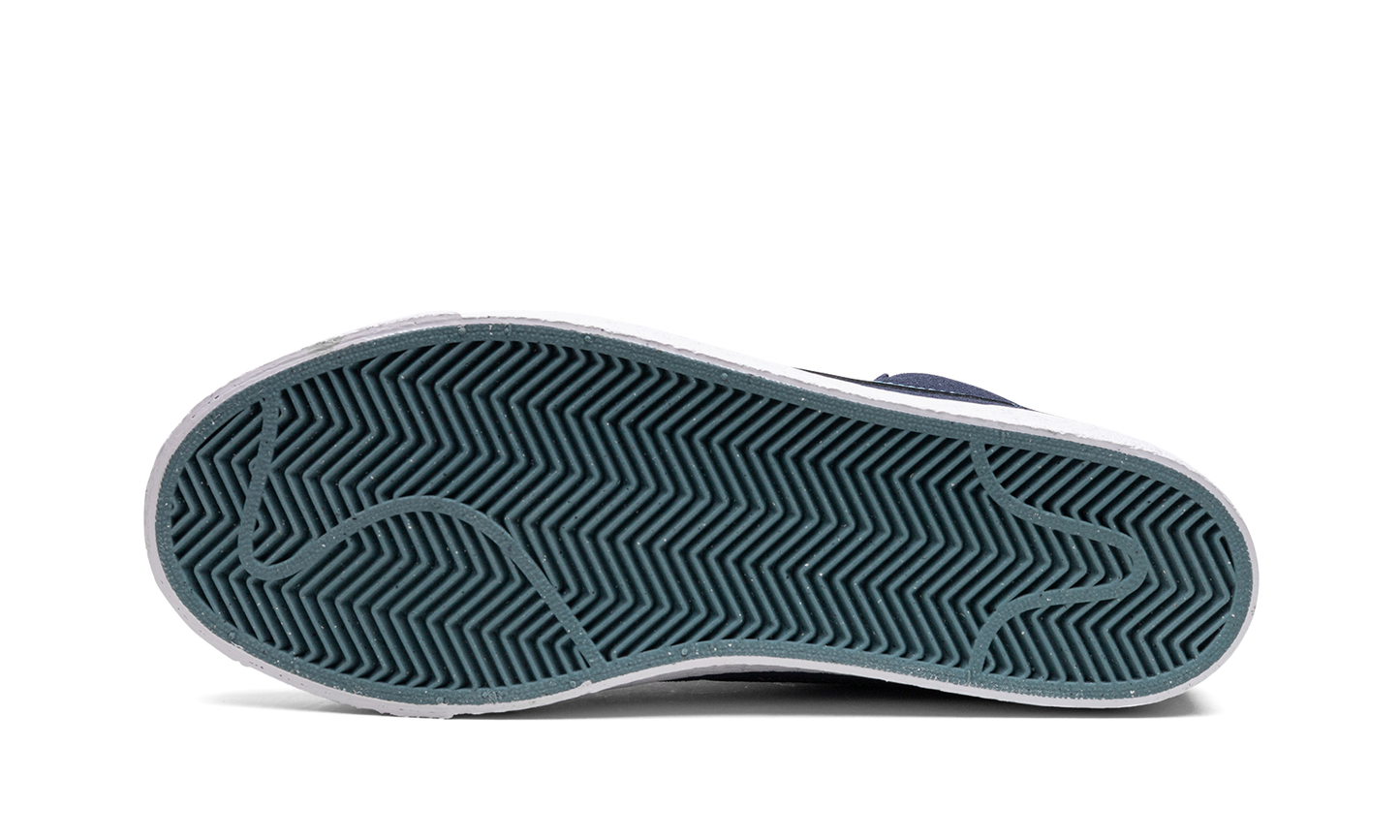 SB Blazer Mid "Navy Aqua"