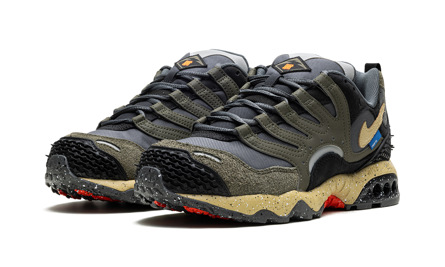 Air Terra Humara "UNDEFEATED - Cargo Khaki" FN7546 300