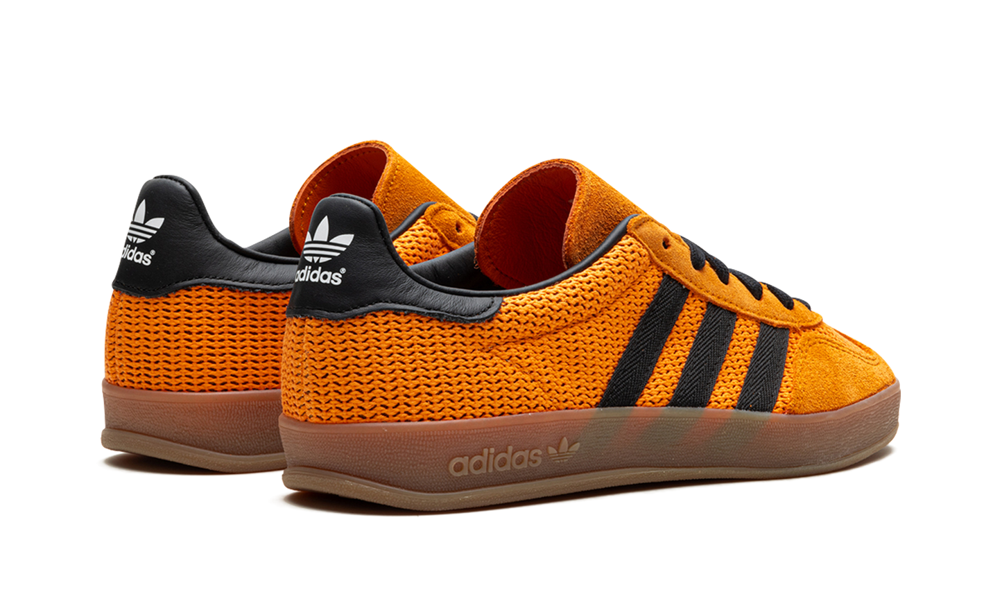 Gazelle Indoor "Orange / Core Black" IH4770