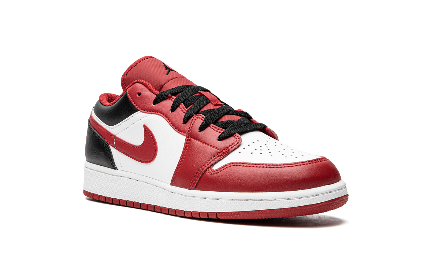 Air Jordan 1 Low GS "Reverse Black Toe" 553560 163