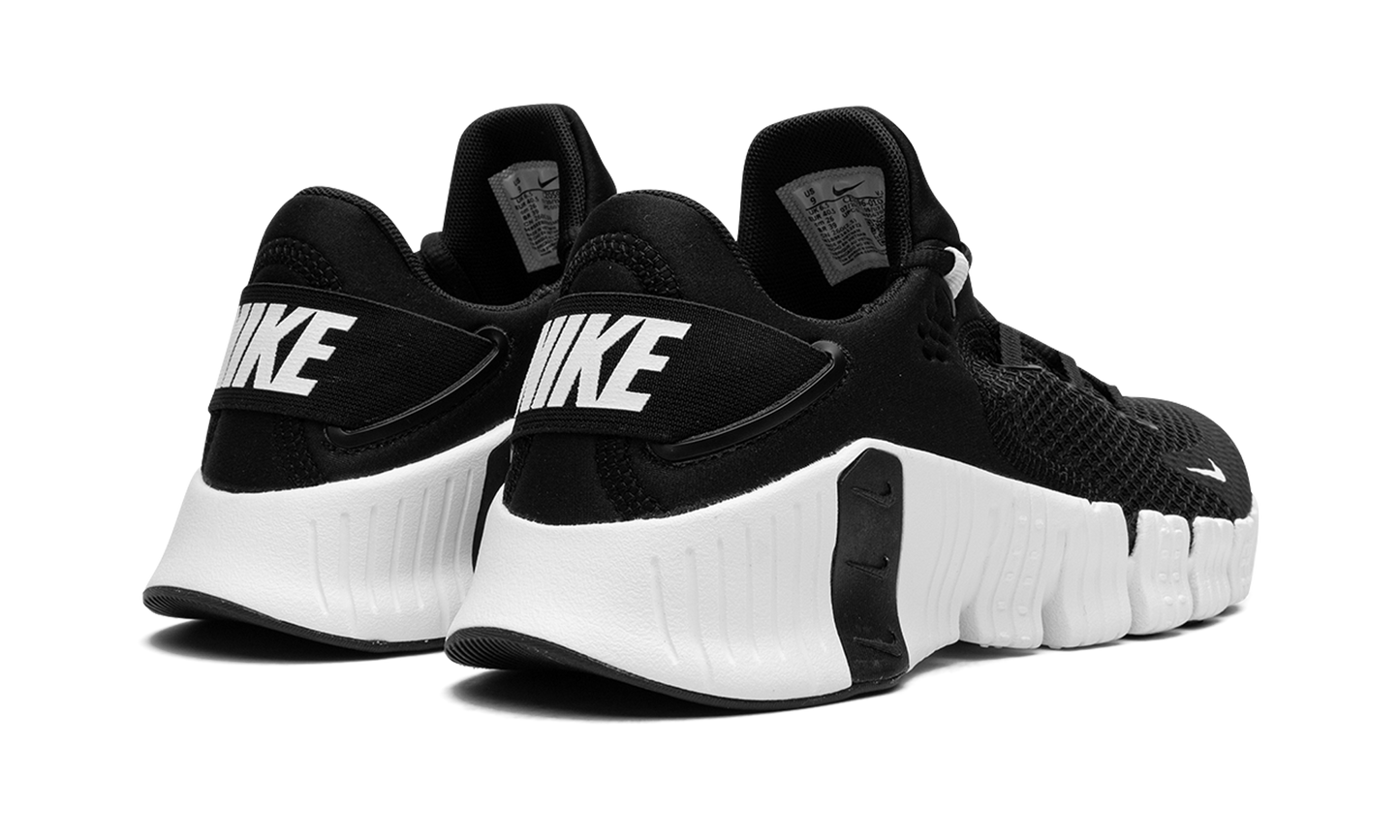 FREE METCON 4 WMNS "Black-White Metcon 4" CZ0596 010