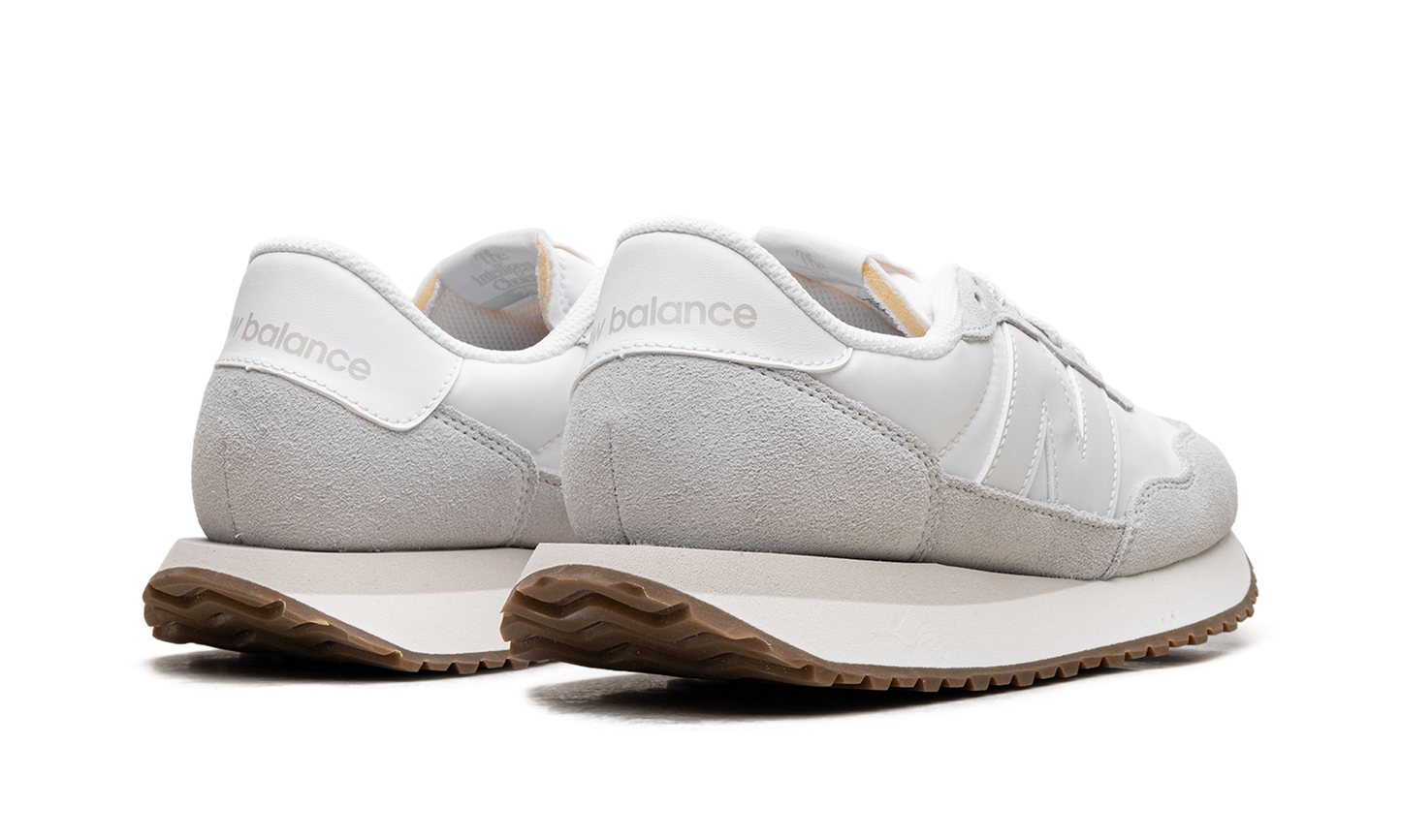 237 WMNS "Nimbus Cloud Moonbeam" WS237NN