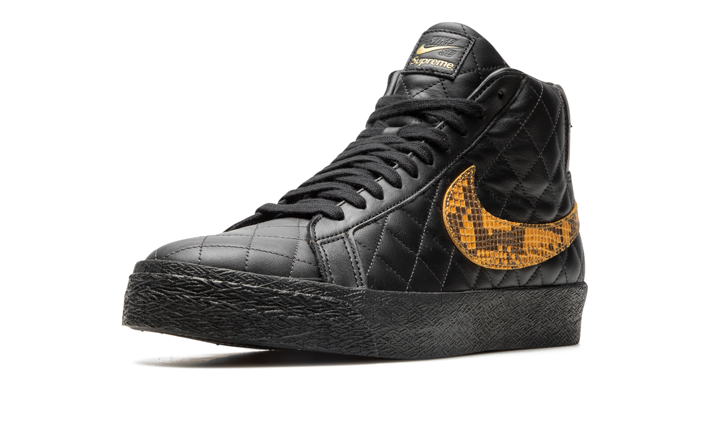 SB Blazer "Supreme - Black" DV5078 001