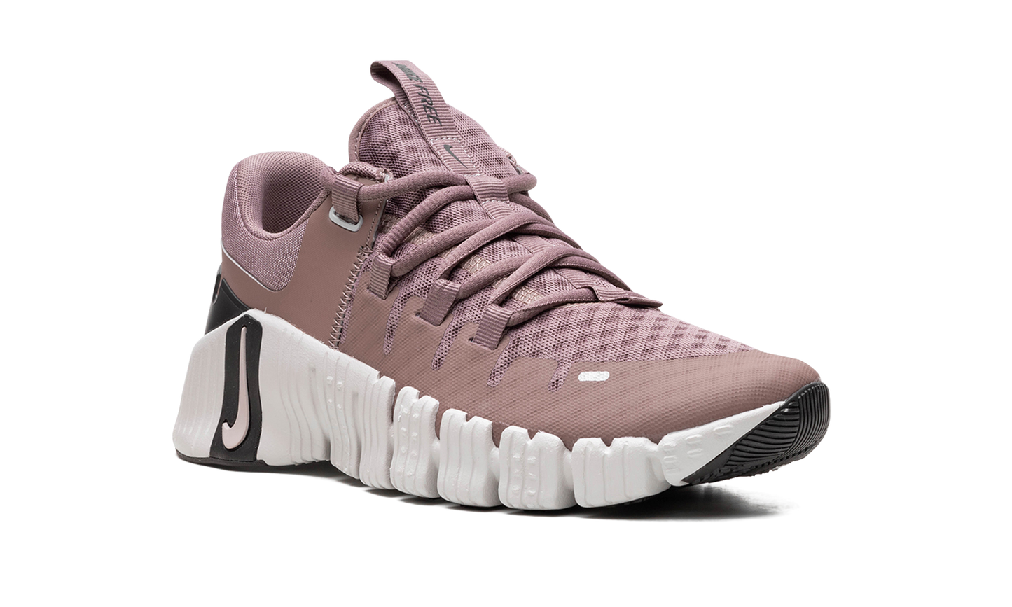 Nike Free Metcon 5 WMNS "Smokey Muave" DV3950 201