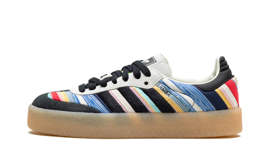 Sambae WMNS "Ivory Black" ID0444