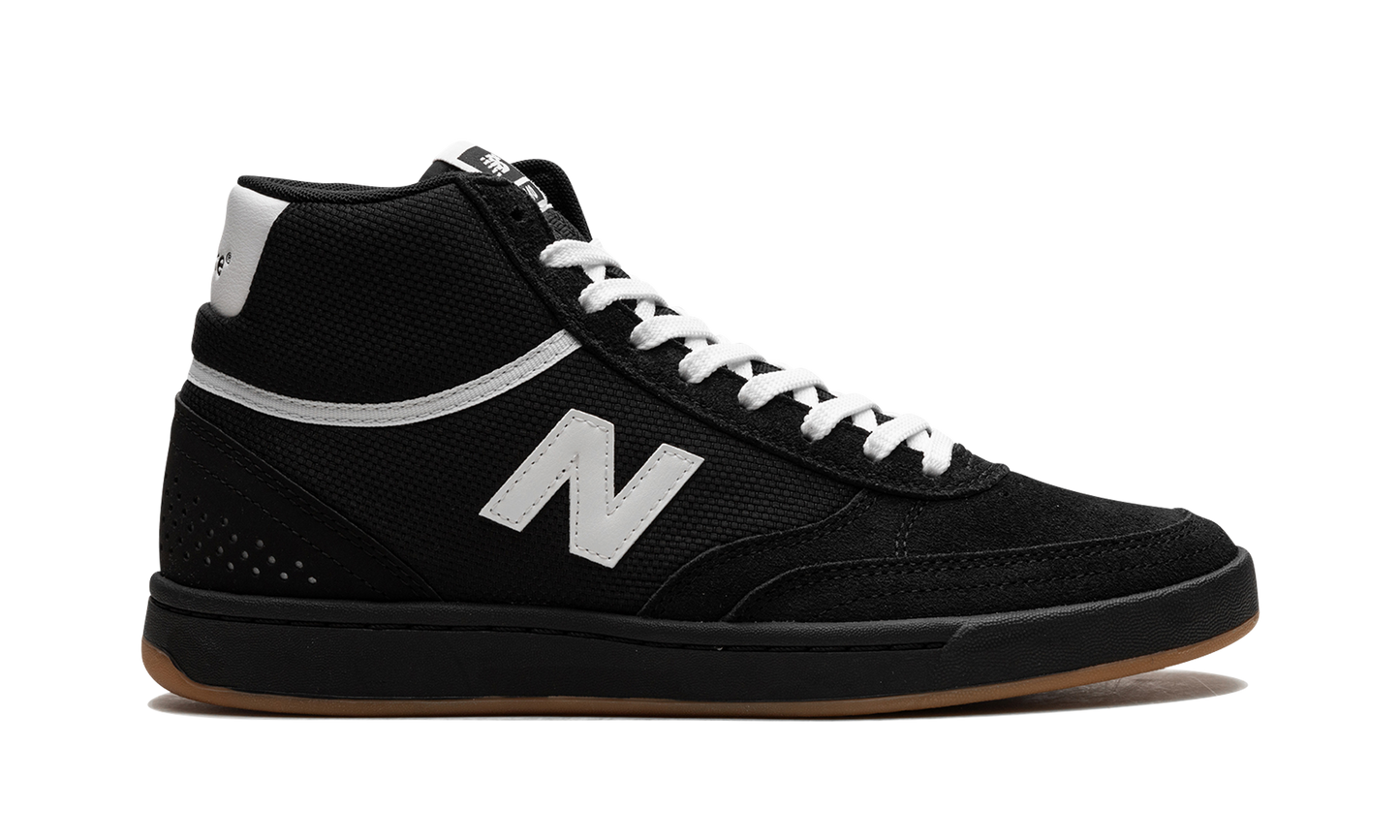 Numeric 440 "Black White Gum" NM440HLG