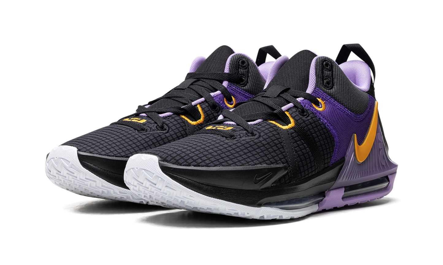 LeBron Witness VII "Lakers" DM1123 002