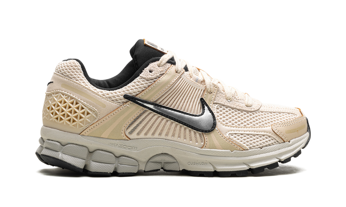 Zoom Vomero 5 WMNS "Pearl White" FN6742 200