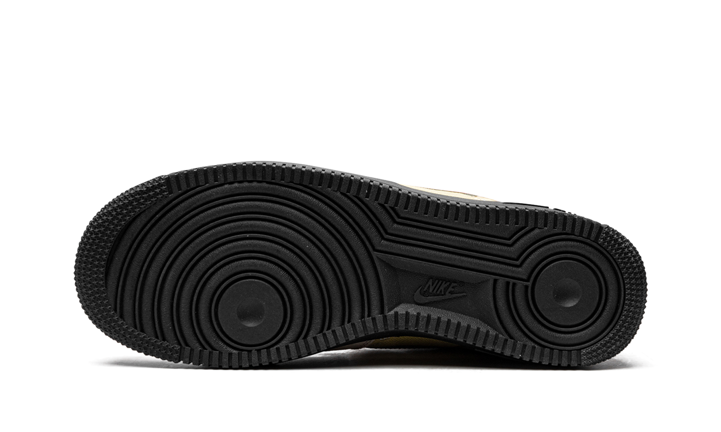 Air Force 1 Low "Somos Familia" DZ5355 126