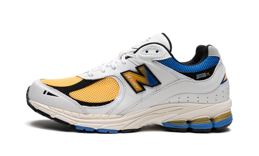 2002R "Vibrant Apricot" M2002RGW