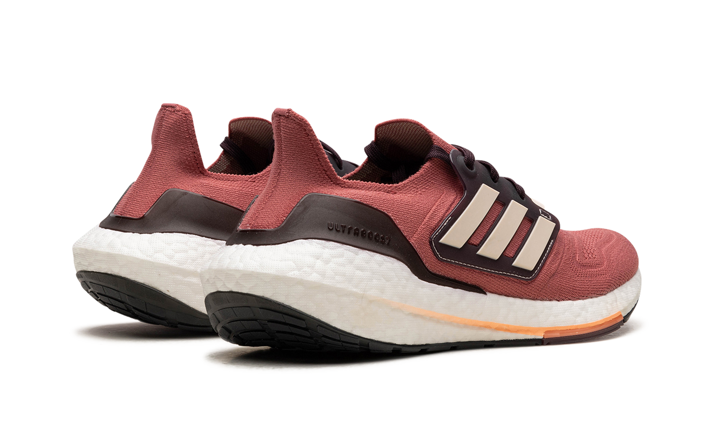 ULTRABOOST 22 WMNS "Wonder Red Bliss Orange"