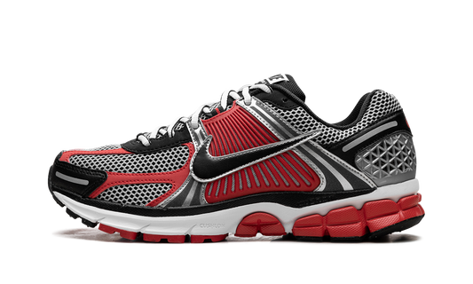 Zoom Vomero 5 "Metallic Silver University Red" HV0926 095
