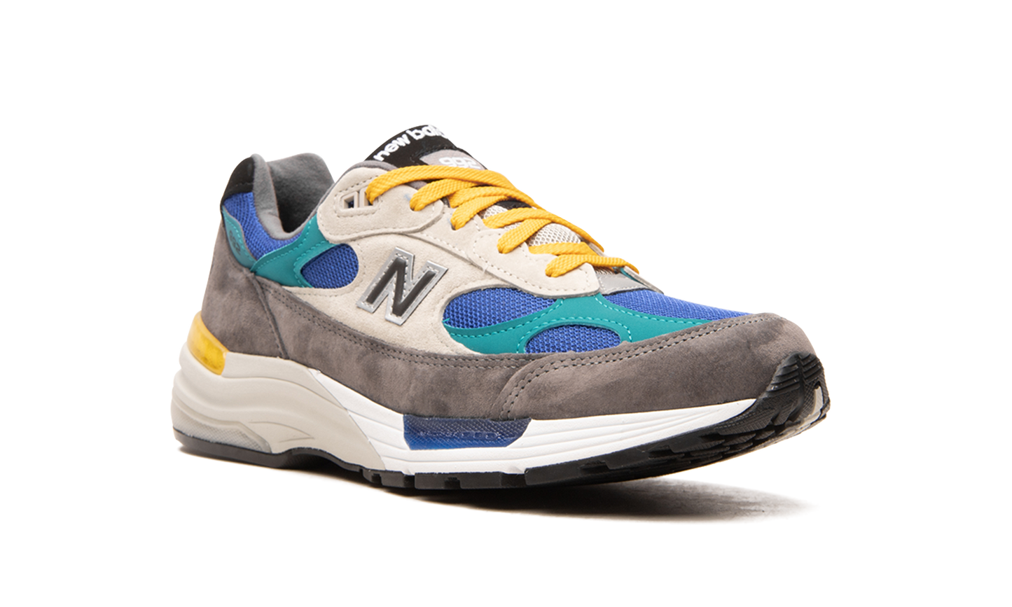 992 "Grey / Blue / Teal / Yellow"
