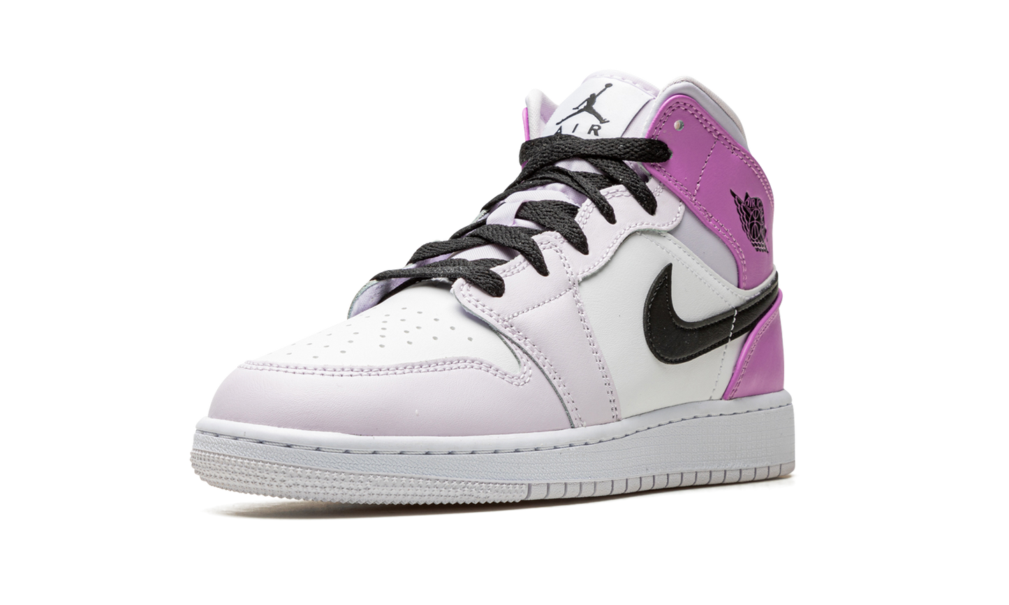Air Jordan 1 Mid GS "Barely Grape" DQ8423 501