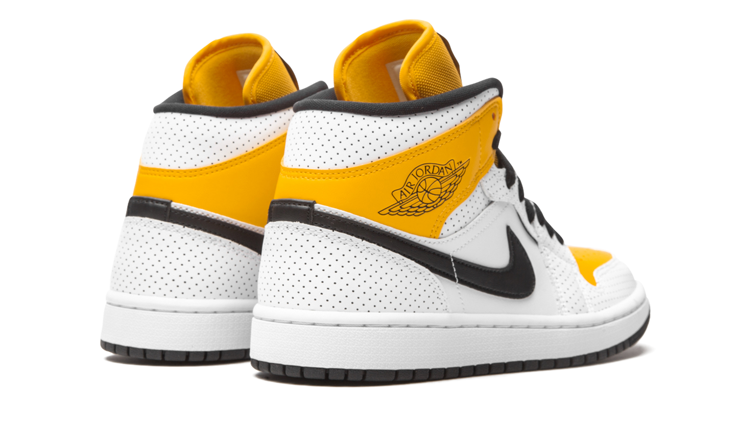 AIR JORDAN 1 MID WMNS "Perforated" BQ6472 107