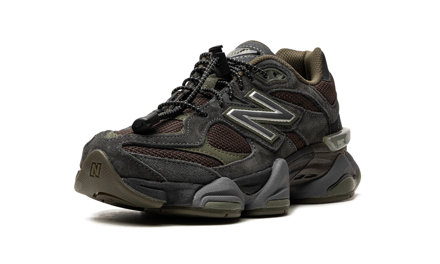 9060 "Blacktop/Dark Moss/Black" U9060PH