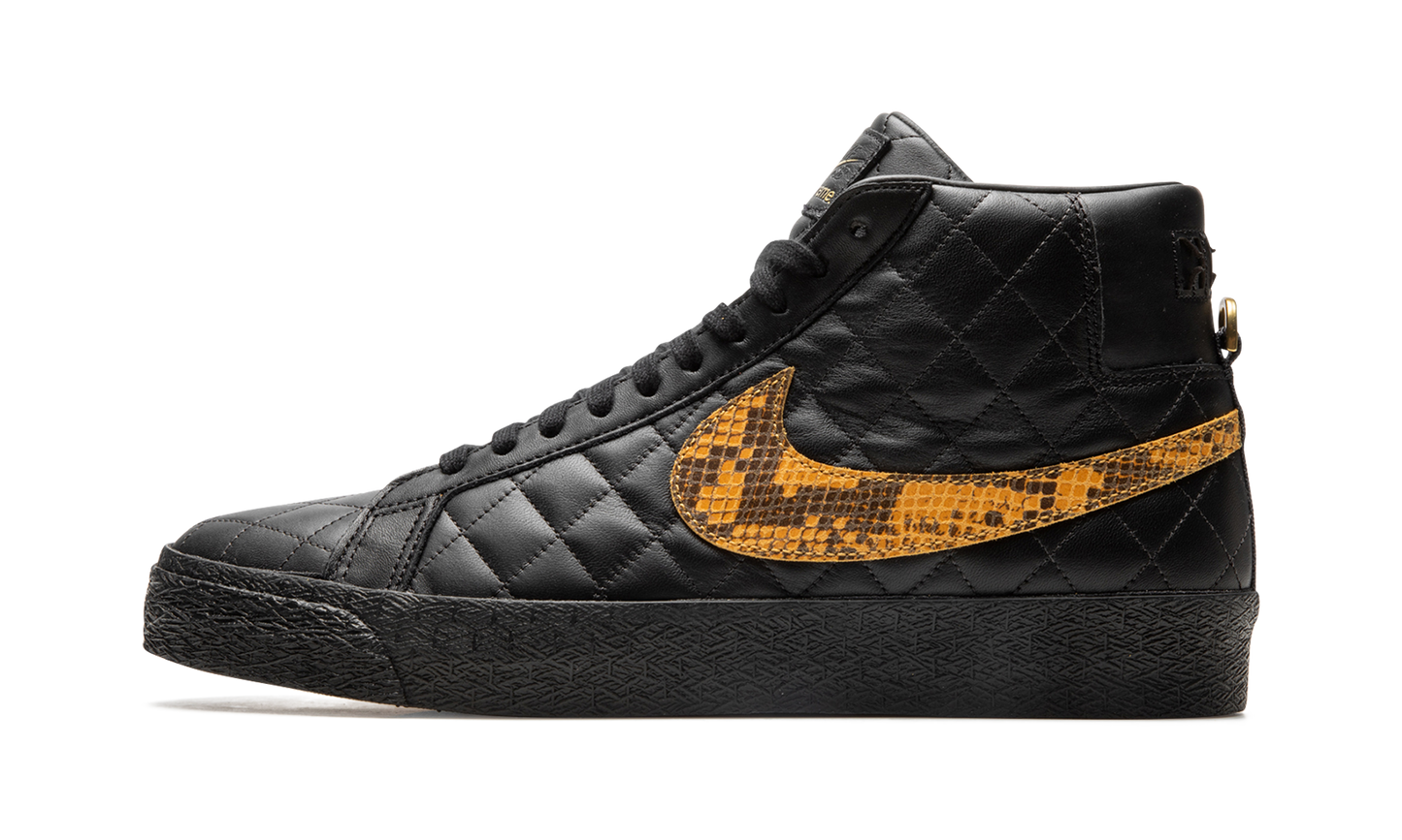 SB Blazer "Supreme - Black" DV5078 001