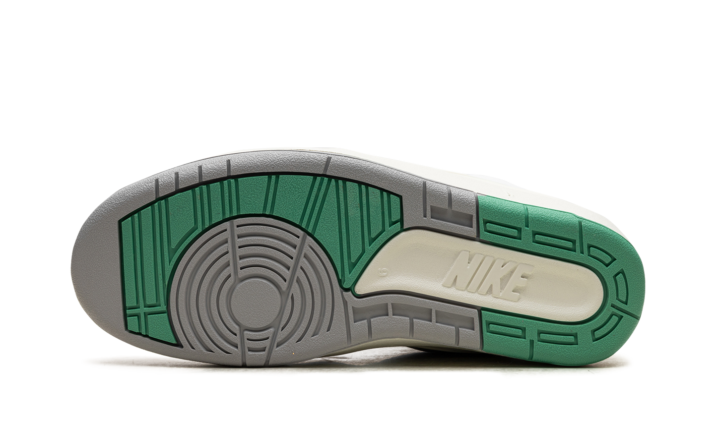 Jordan 2 Retro WMNS "Crystal Mint" FN6755 100