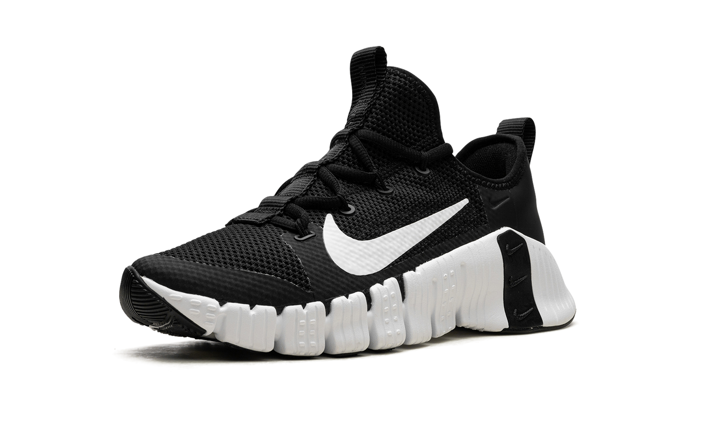 FREE METCON 3 WMNS "Black / White" CJ6314 010