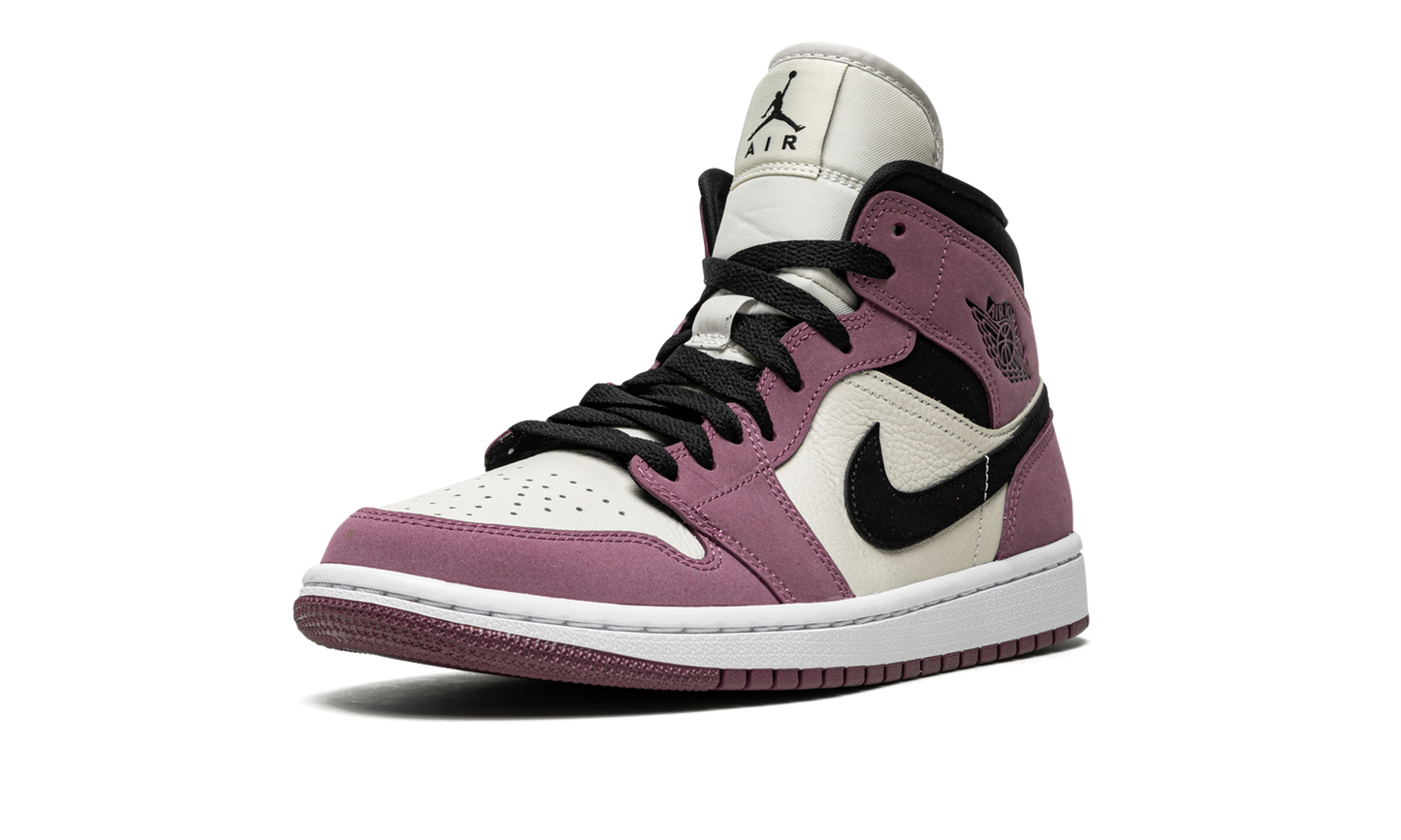 AIR JORDAN 1 MID SE WMNS "Berry Pink" DC7267 500