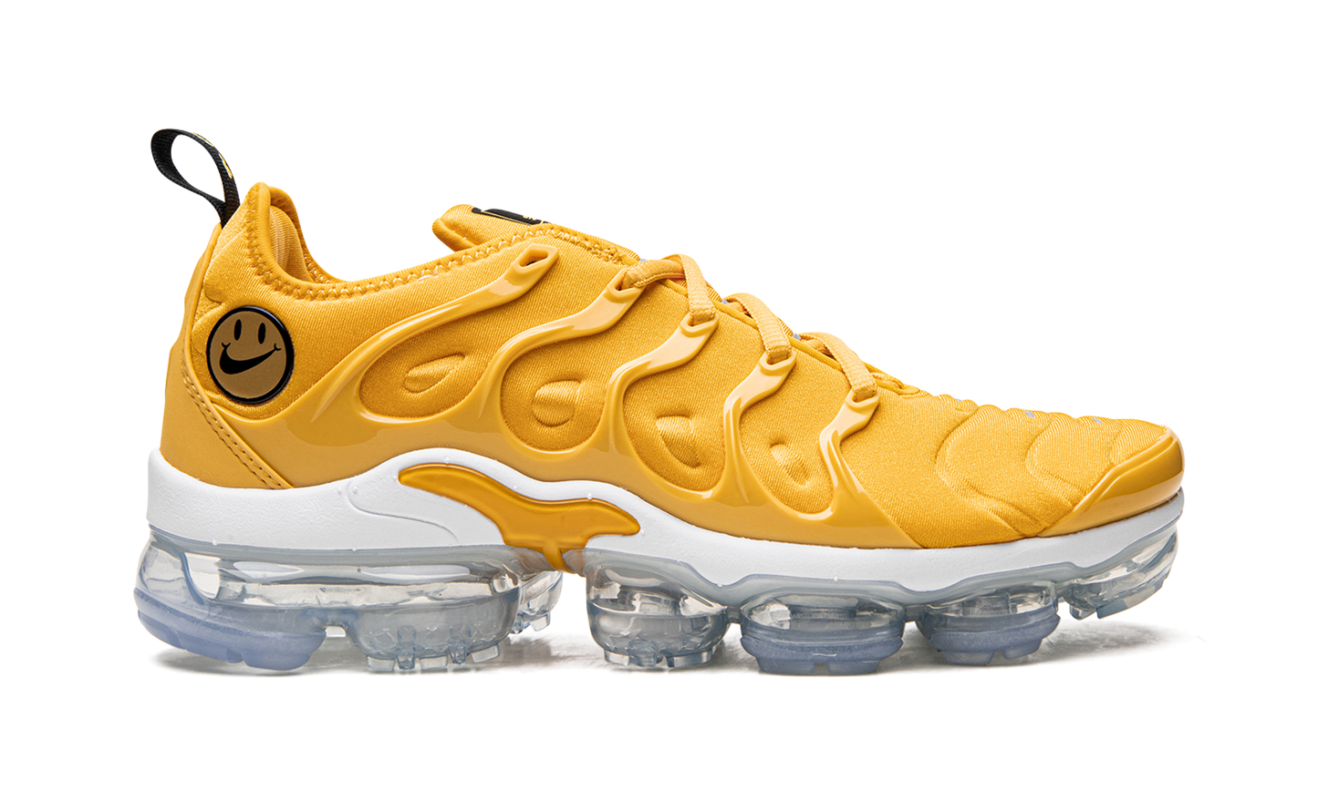 AIR VAPORMAX PLUS OMEN WMNS DO5874 700