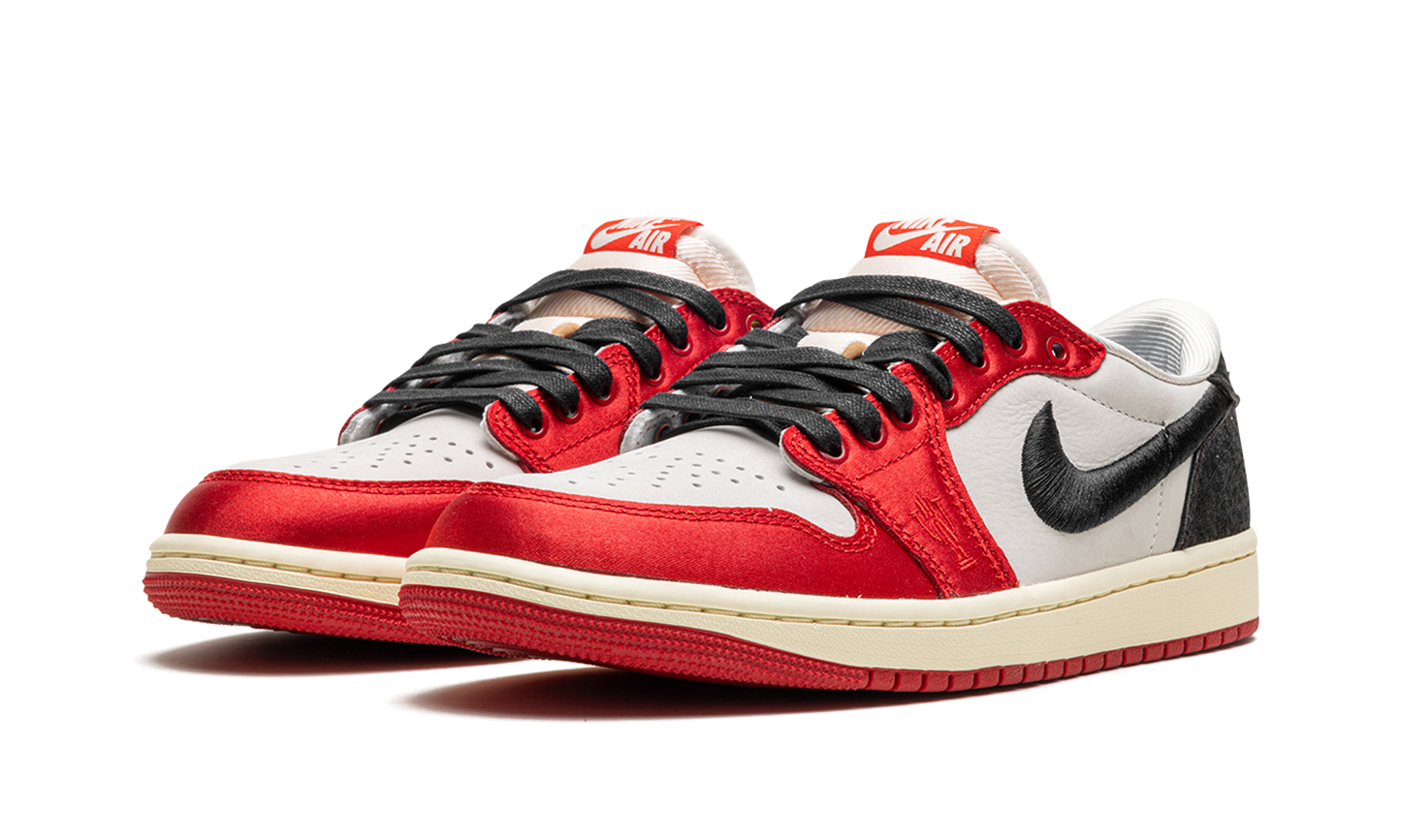 Air Jordan 1 "Trophy Room - Away" FN0432 100