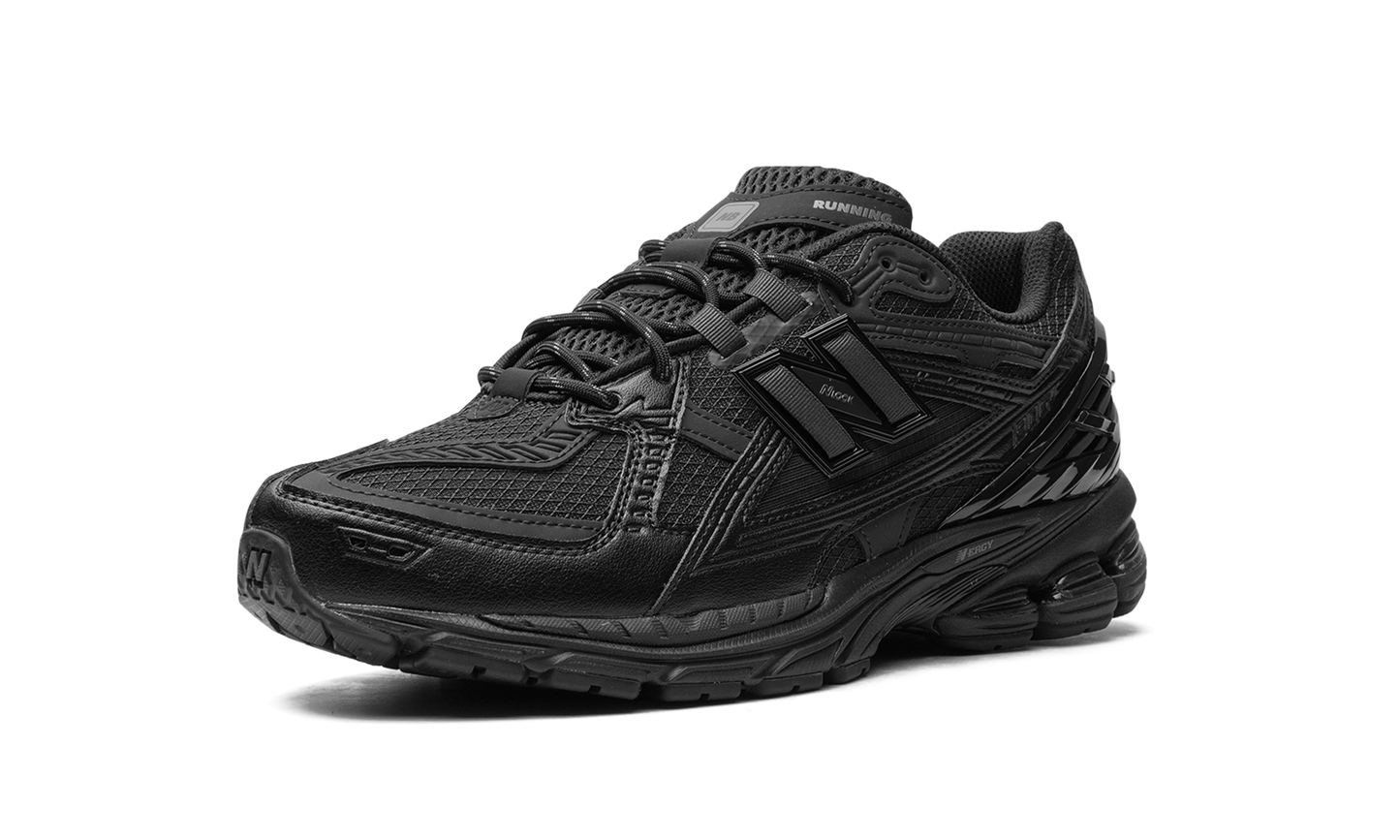 1906 "Tripple Black" M1906NJ