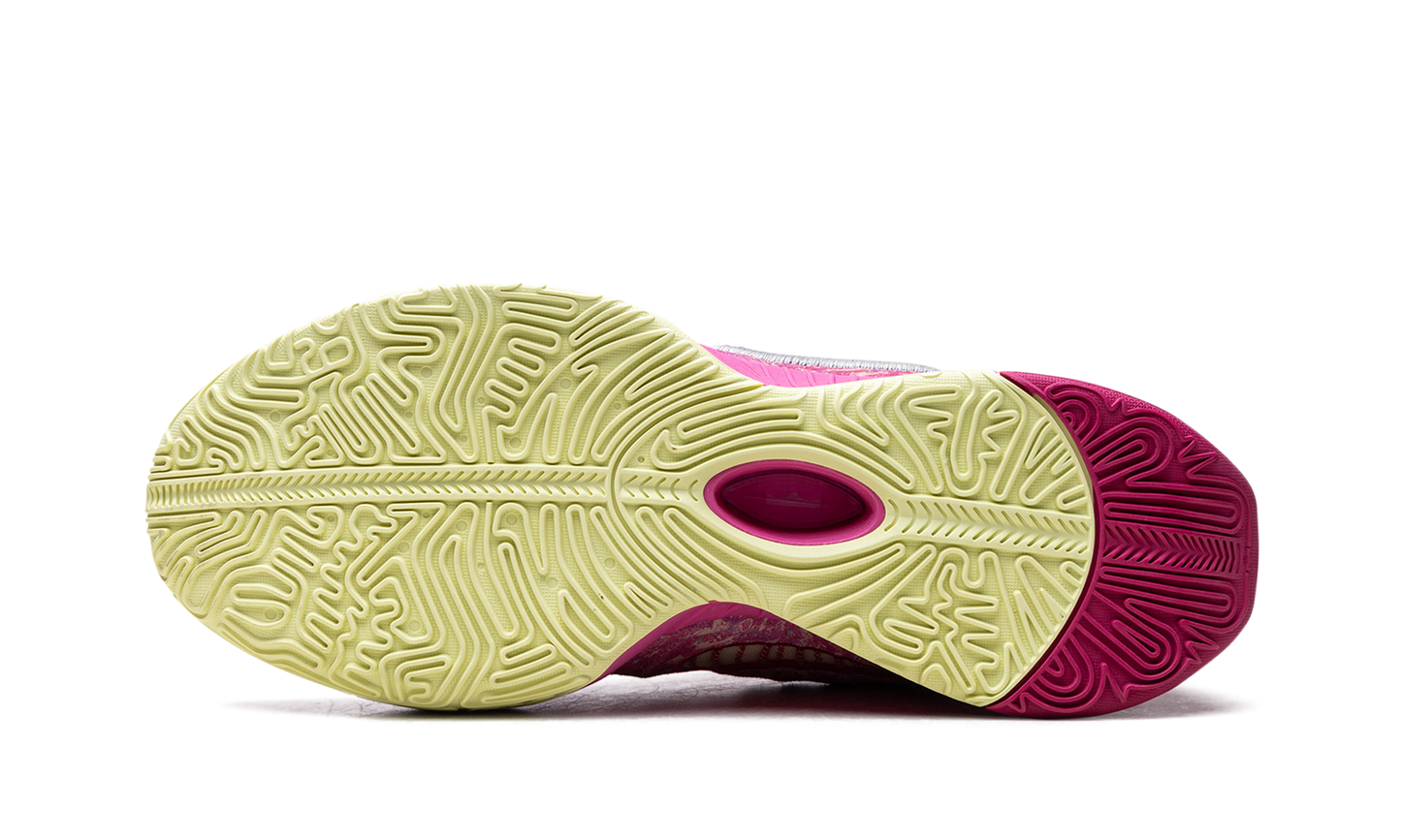 LeBron 21 "The World Is Your Oyster" HF0700 900