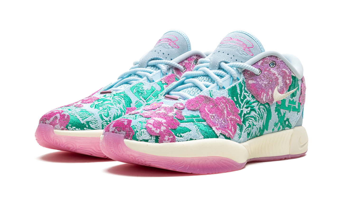 LeBron 21 "Grandma's Couch - Pearl of Z" FV7275 401