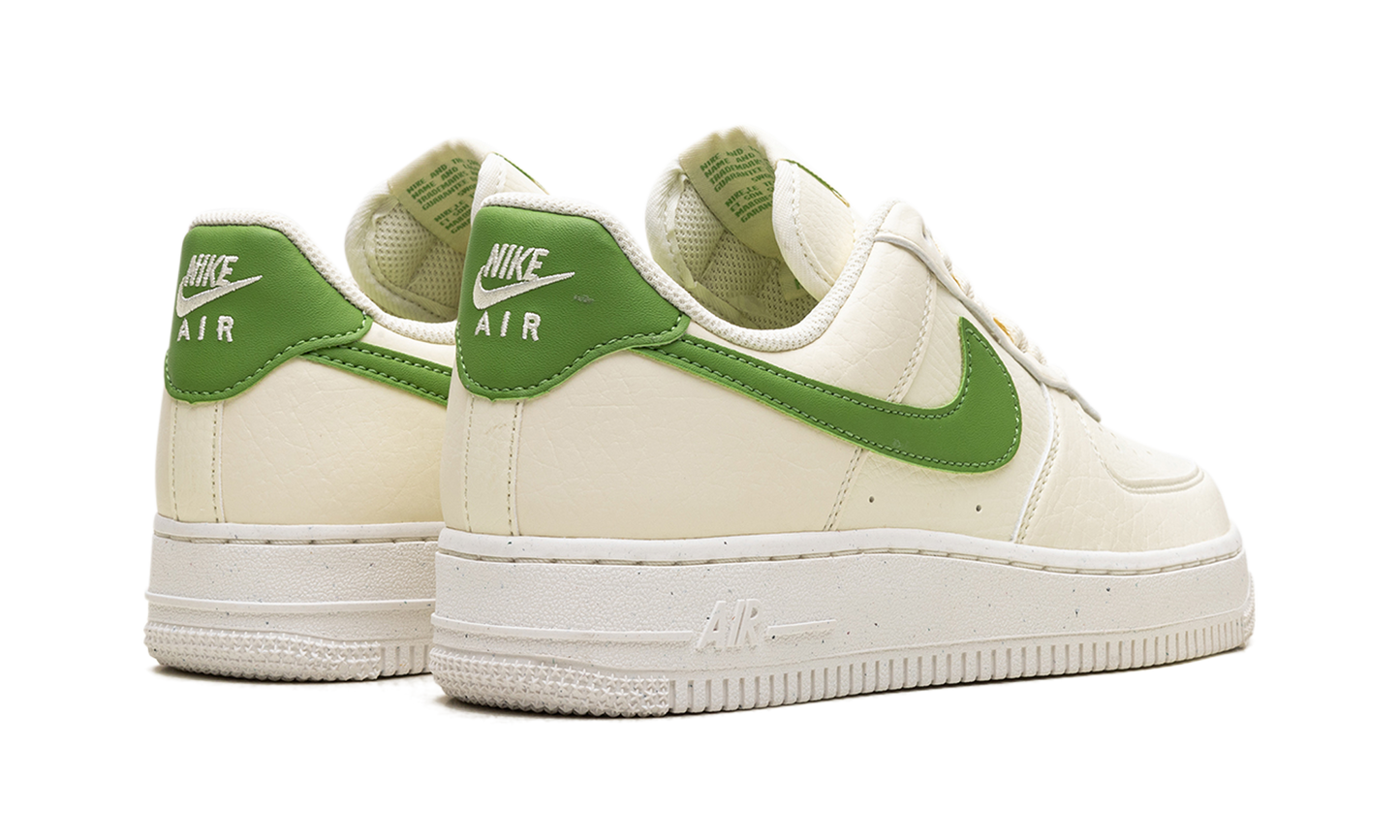 NIKE AIR FORCE 1 '07 LO WMNS "COCONUT MILK" DV3808 102