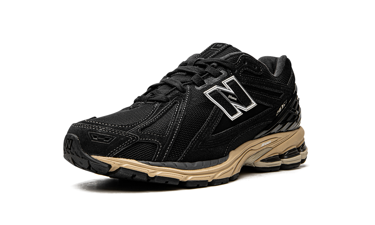 1906R "Black Cream" M1906RK