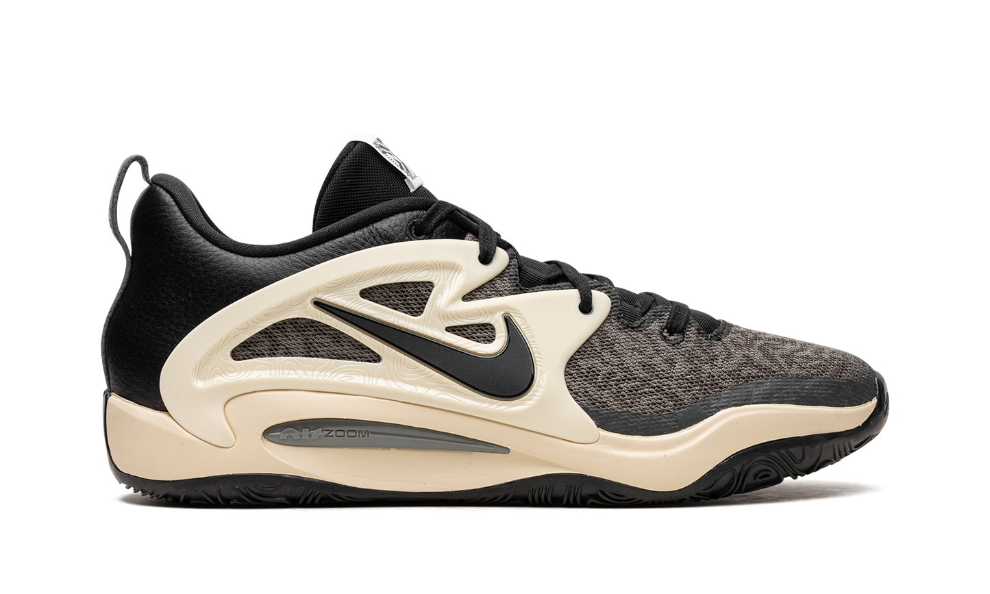 KD 15 "50 Years Of Hip-Hop" FJ1216 001