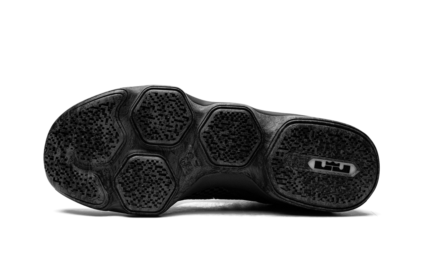 Lebron 14 Low "Pony Hair - Smoky Blue"