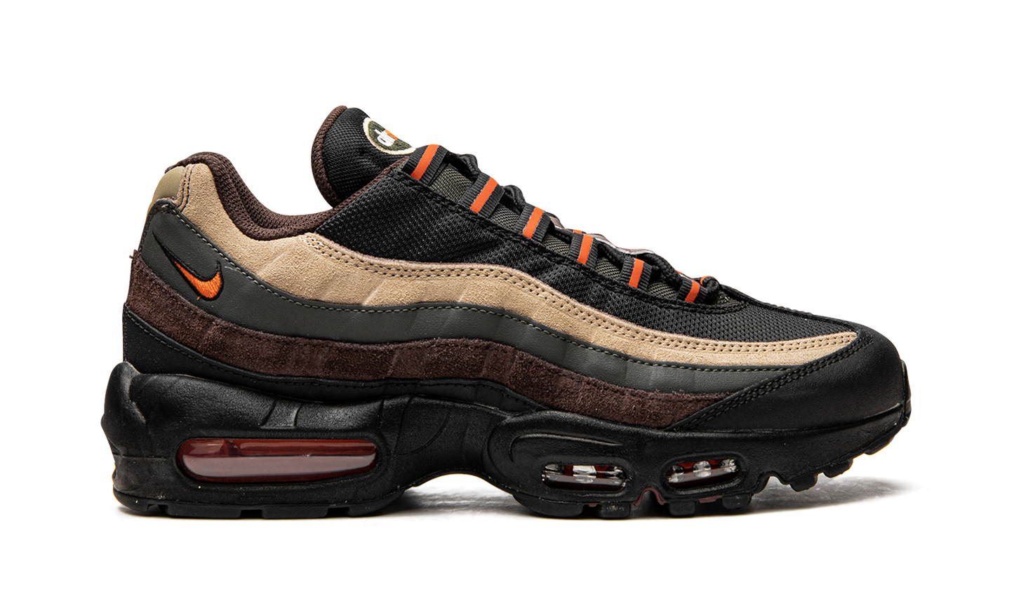 Air Max 95 "Dark Army" DH4754 300