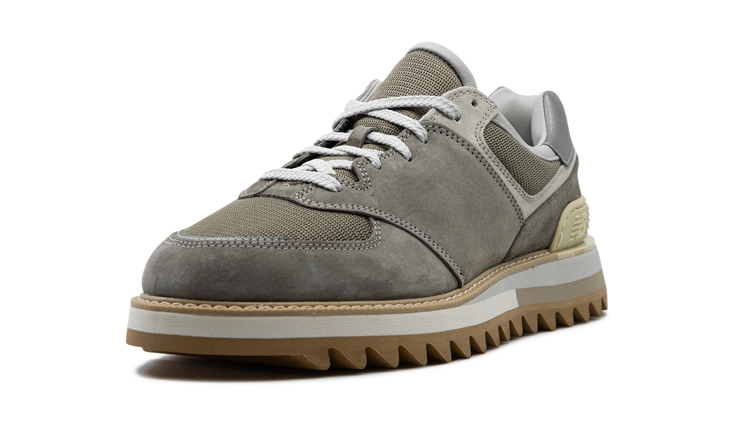 574 "Tokyo Design Studio"