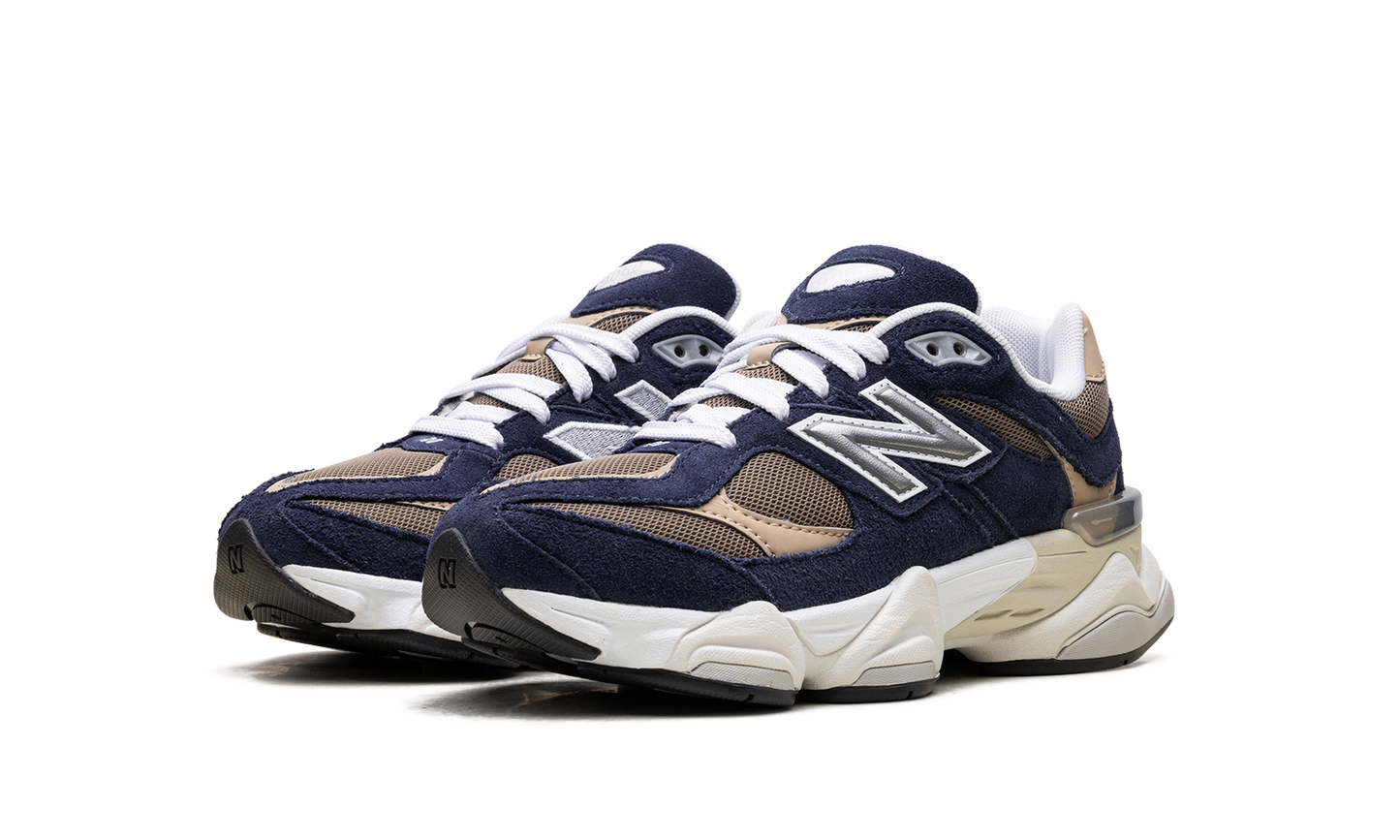 9060 GS "Navy Mushroom" GC9060BF