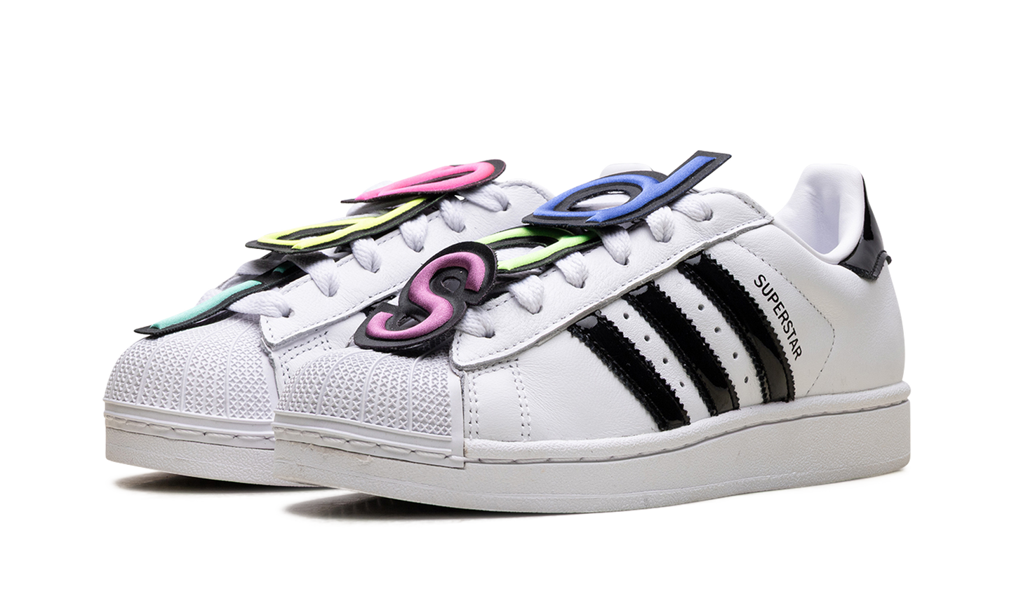 SUPERSTAR II "Jeremy Scott - White" JR3584