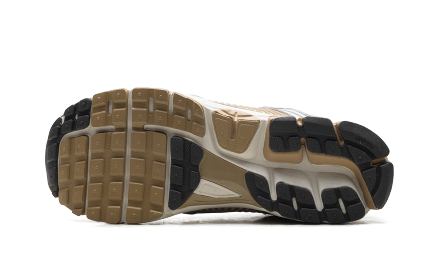 Zoom Vomero 5 "Metallic Pewter" FJ4151 006