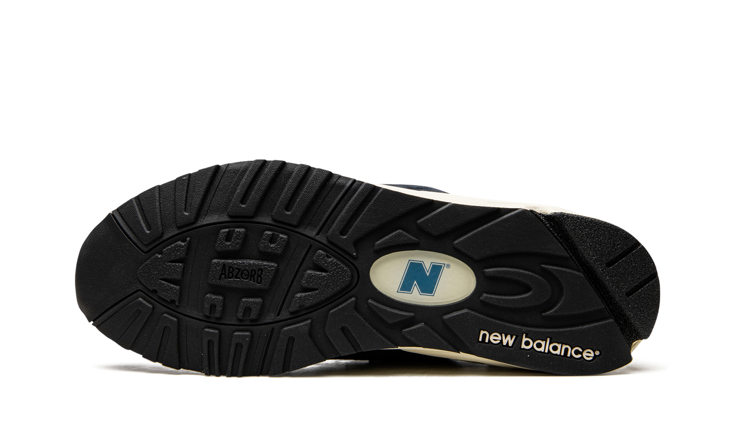 990v2 "Teddy Santis - Navy" M990TB2