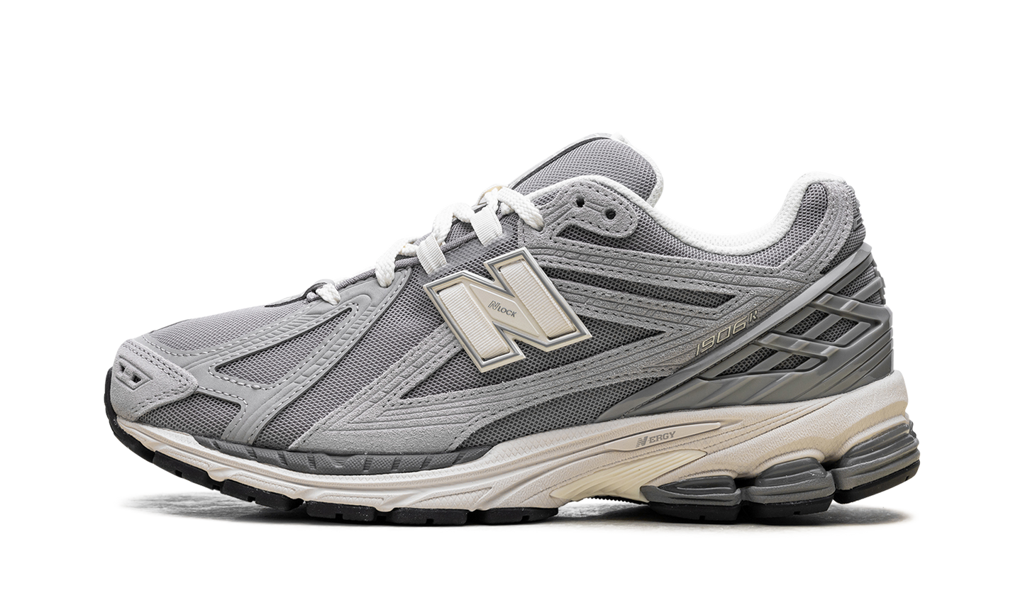 1906R "Raincloud" M1906REJ