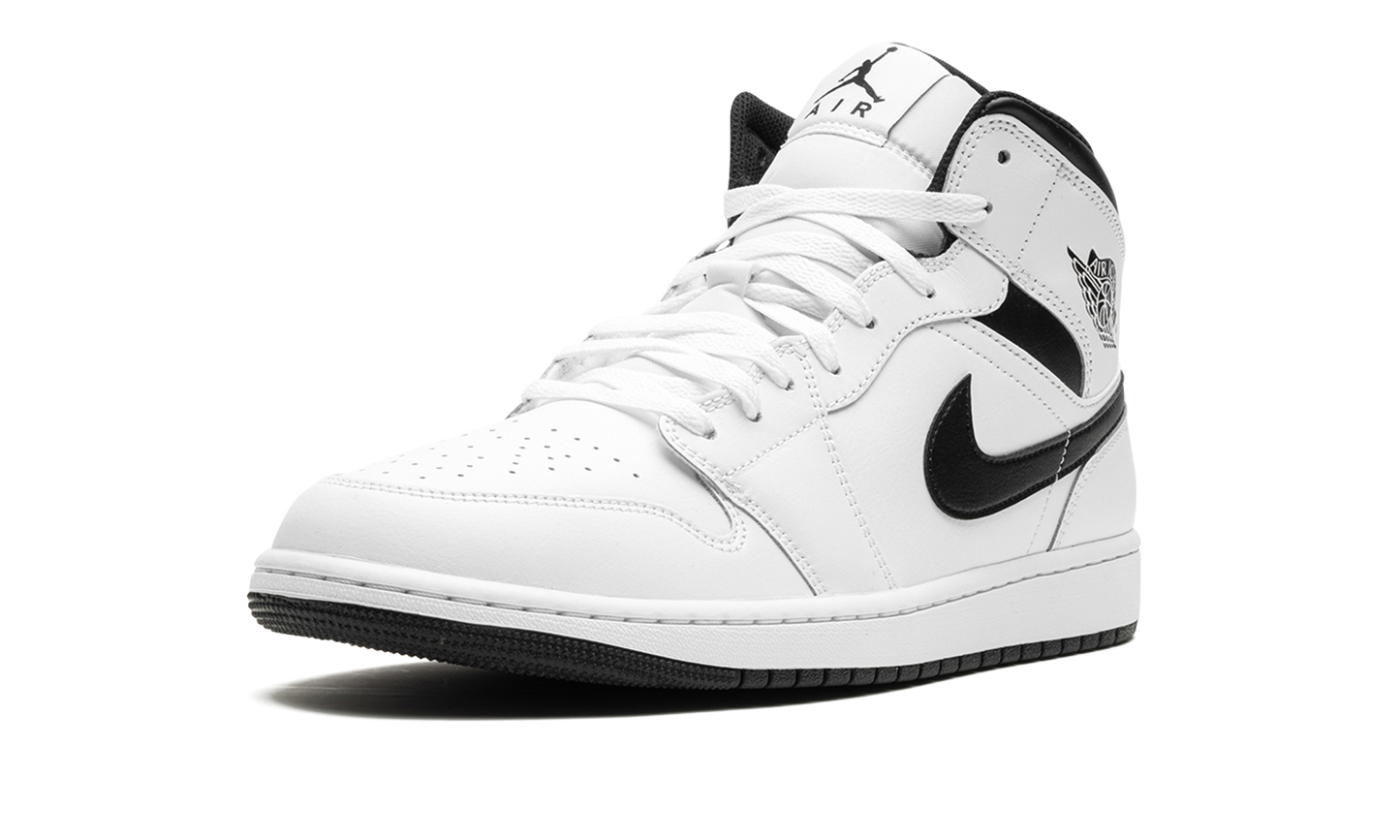 Air Jordan 1 Mid "Stormtrooper" DQ8426 132