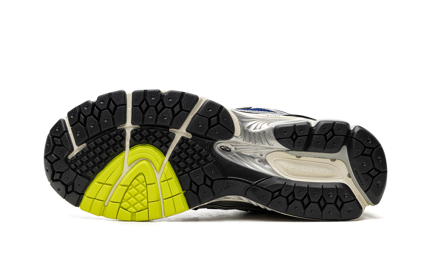 1906R "Sprite" M1906RCE