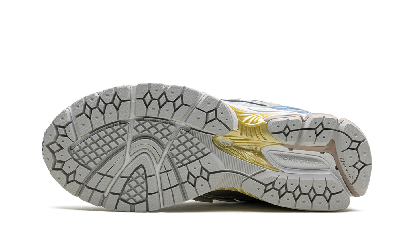 1906R "Kith- White" M1906RKC