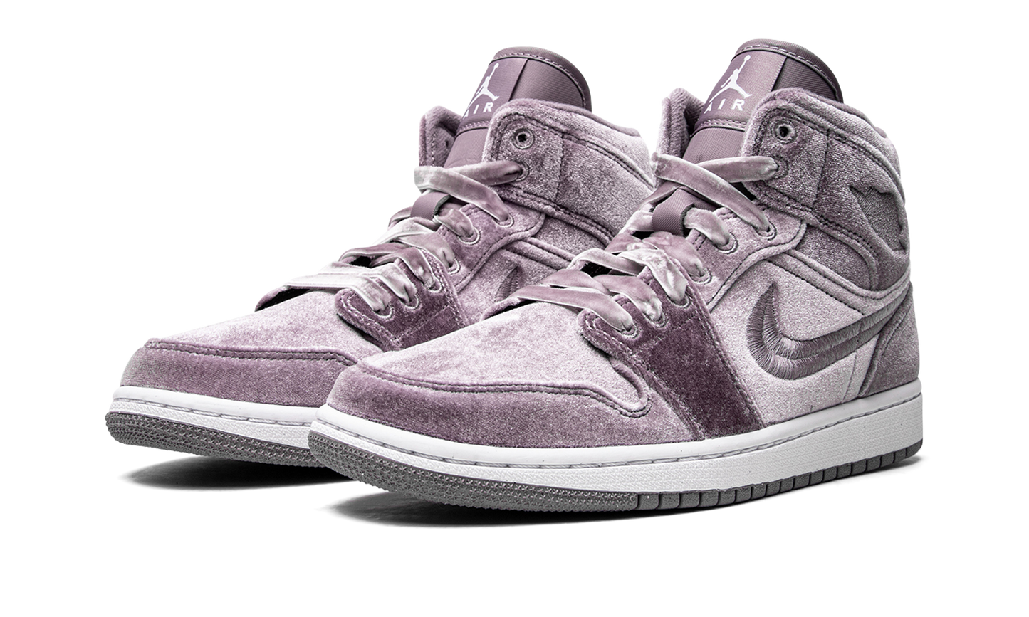 AIR JORDAN 1 MID SE WMNS "Purple Velvet" DQ8397 500