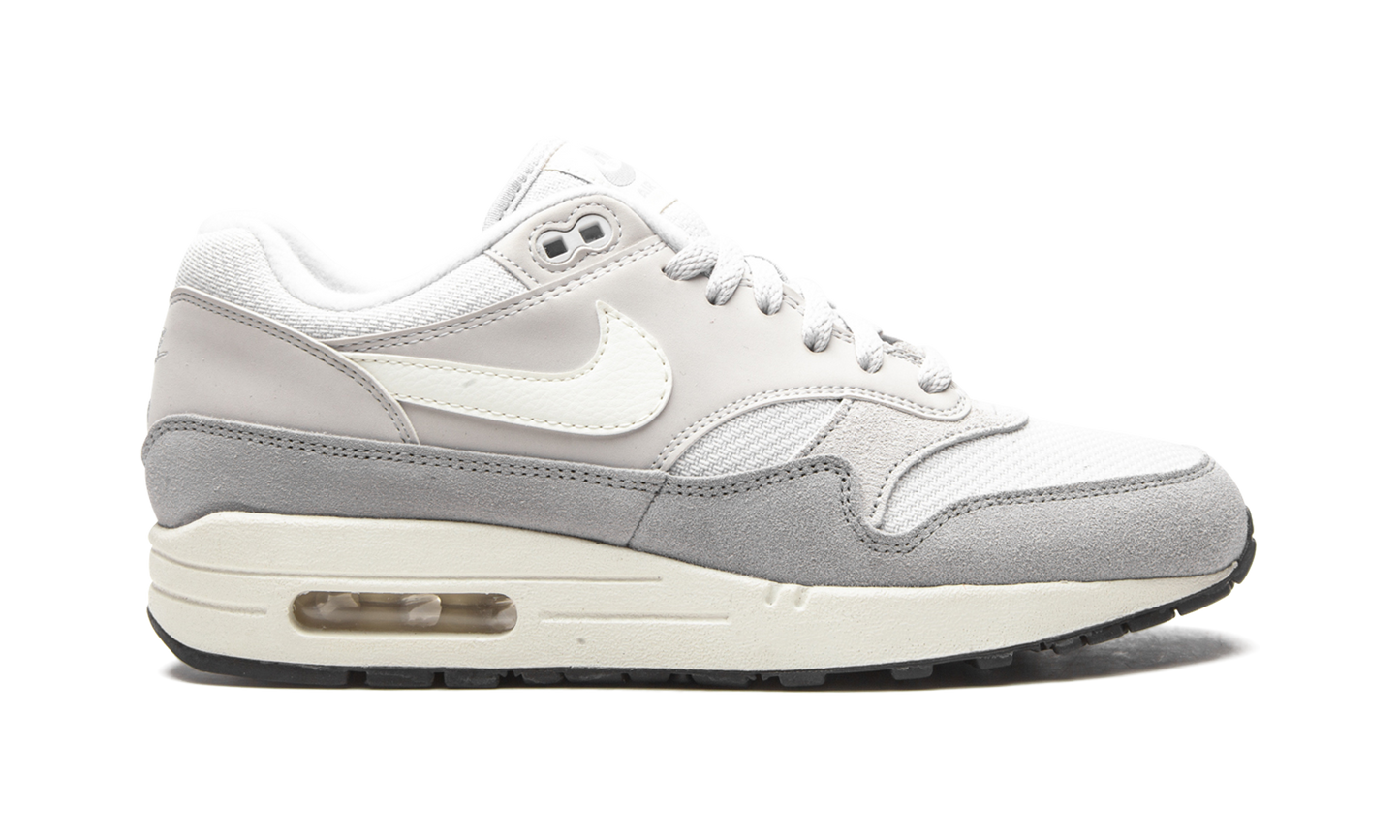 Air Max 1 AH8145 011