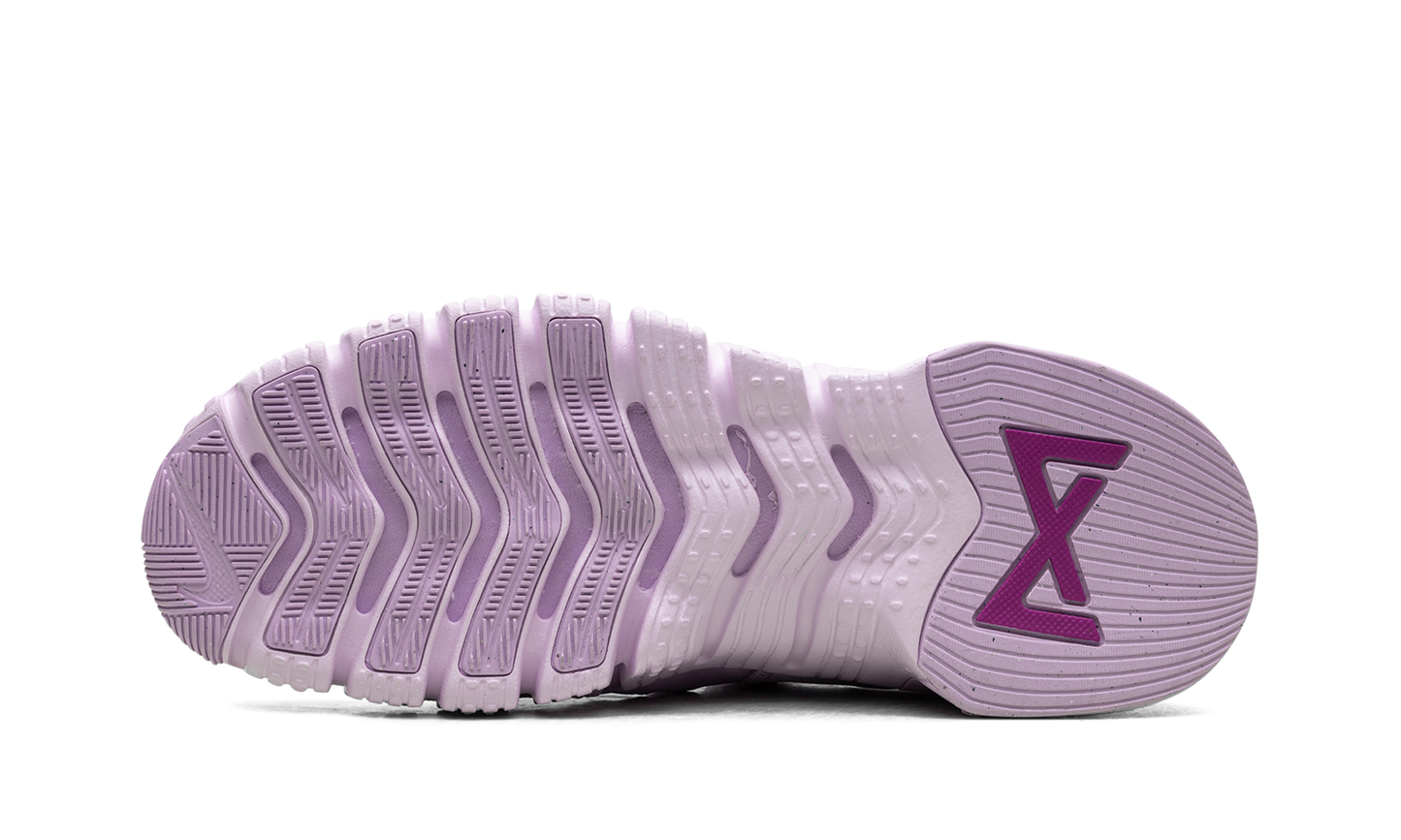 Free Metcon 5 Wmns "Bloom" DV3950 502