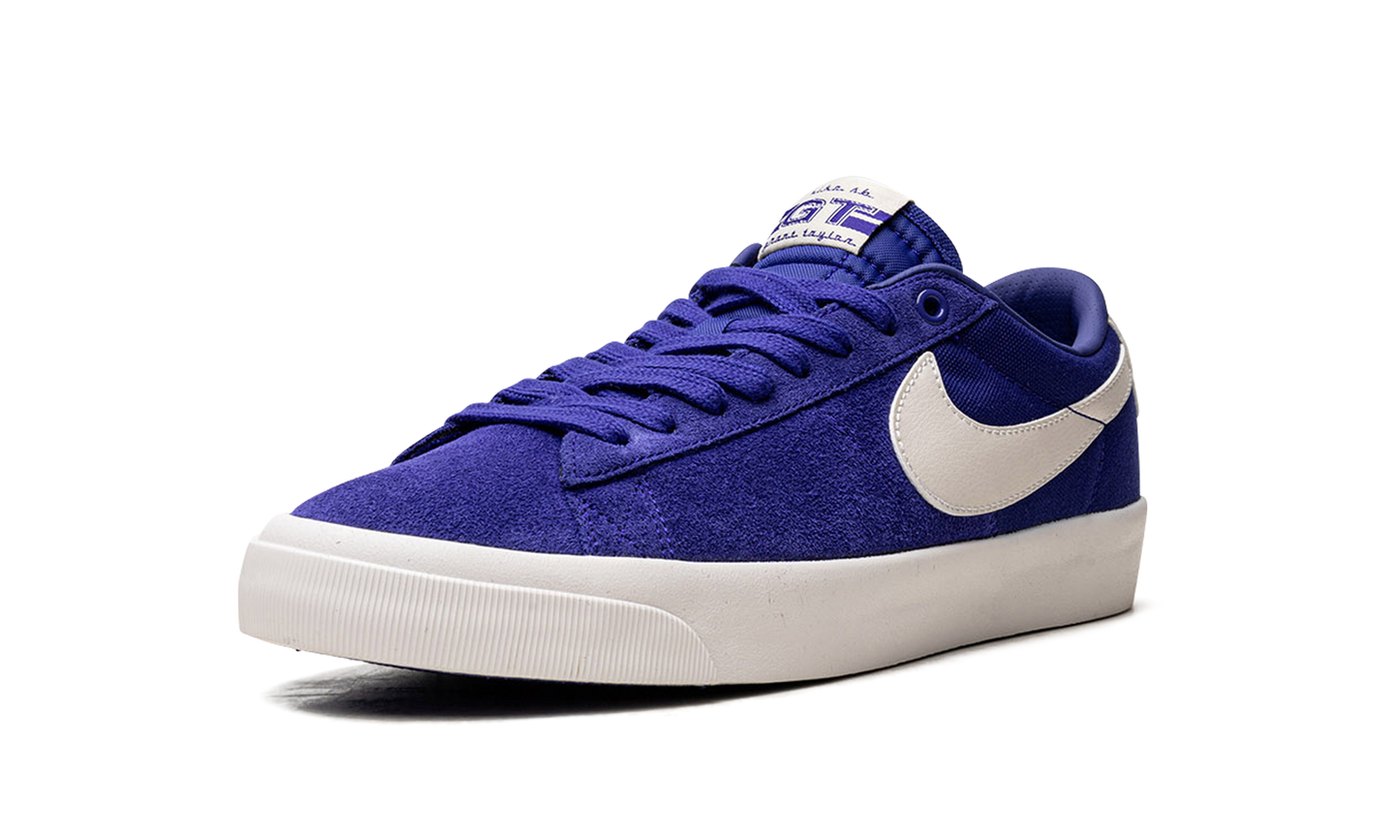 SB Blazer Low GT "Blue/White" DR9103 400